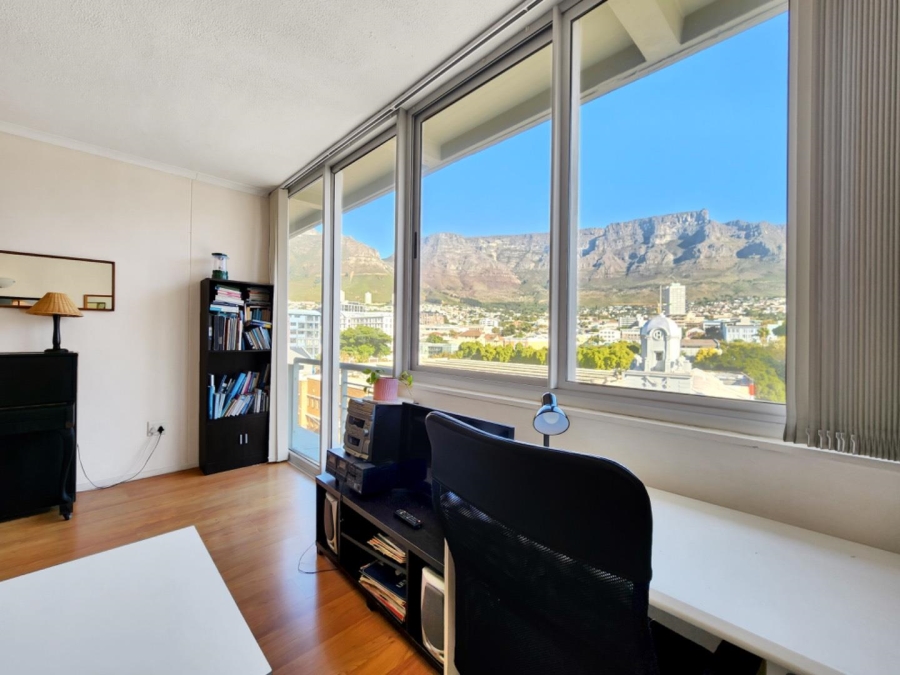 1 Bedroom Property for Sale in Cape Town City Centre Western Cape